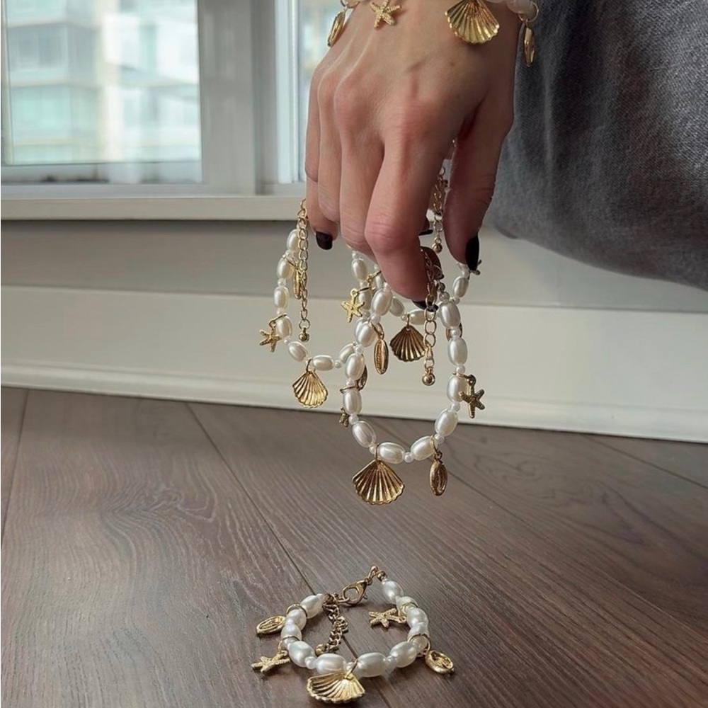 Gold and White Charm Bracelet - Picture 3 of 4